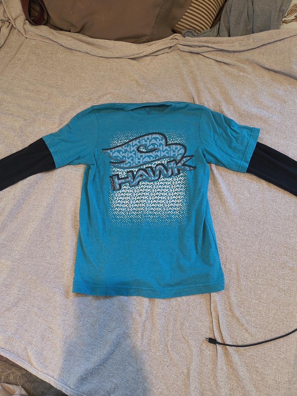 Vintage Y2k Tony Hawk Teal Long Sleeve Tee with Black Layered Sleeves
